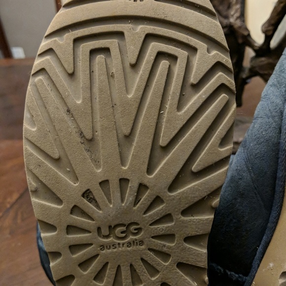 UGG boot - Picture 7 of 8